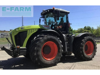 CLAAS Xerion 5000 Traktor