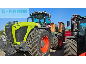 CLAAS Xerion 5000 Traktor