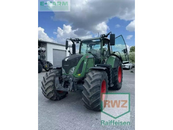 FENDT 718 Vario Traktor