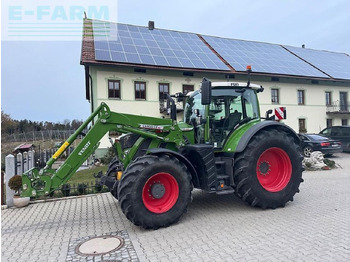 FENDT 718 Vario Traktor