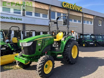 JOHN DEERE Traktor