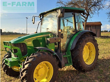JOHN DEERE 5070M Traktor
