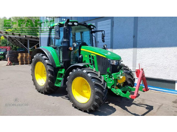 JOHN DEERE 6120M Traktor