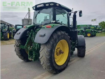Traktor John Deere 6215r: das Bild 3