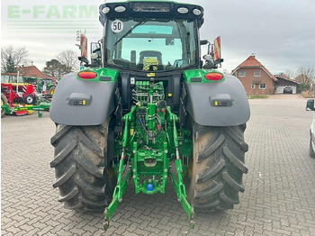 Traktor John Deere 6215r: das Bild 5