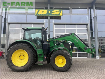 JOHN DEERE 6215R Traktor