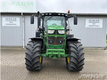 JOHN DEERE 6215R Traktor