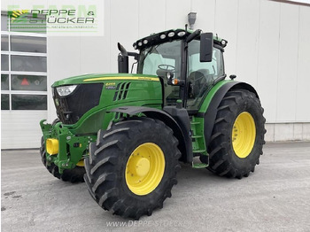 JOHN DEERE 6215R Traktor
