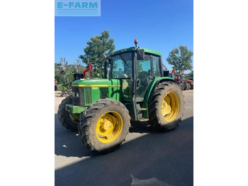 JOHN DEERE 6310 Traktor