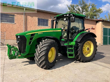 JOHN DEERE 8320R Traktor