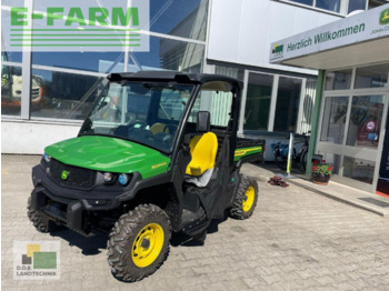 JOHN DEERE Traktor