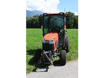 KUBOTA Traktor