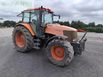 KUBOTA Traktor
