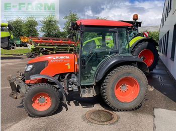 KUBOTA Traktor
