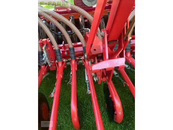 Säkombination Kverneland ng-h 301 und da 3 meter: das Bild 4 Säkombination Kverneland ng-h 301 und da 3 meter: das Bild 4