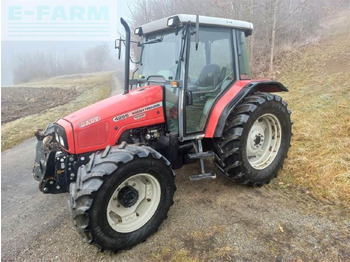 MASSEY FERGUSON Traktor
