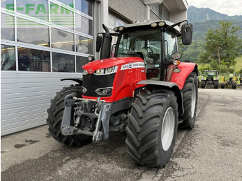 MASSEY FERGUSON 6715 Traktor