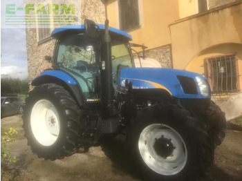 NEW HOLLAND T7.225 Traktor