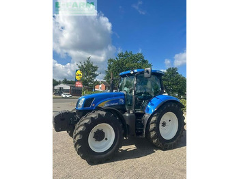 NEW HOLLAND T6070 Traktor