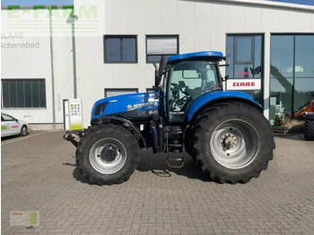 NEW HOLLAND T7.270 Traktor