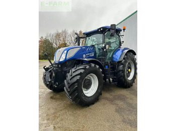 NEW HOLLAND T7.270 Traktor