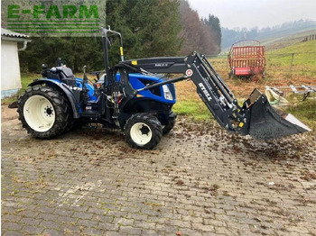 NEW HOLLAND T4 Traktor