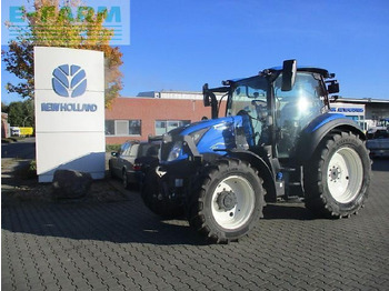 NEW HOLLAND T5 Traktor