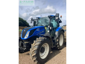 NEW HOLLAND T5 Traktor