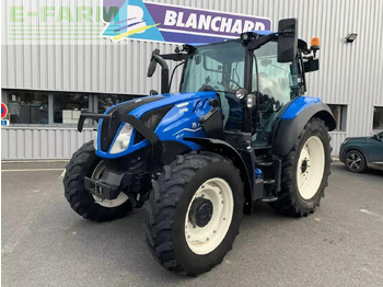 NEW HOLLAND T5 Traktor