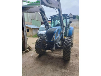 NEW HOLLAND T5 Traktor
