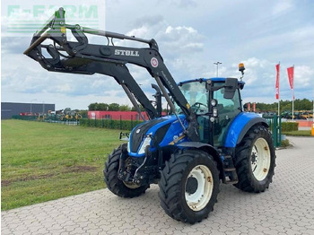 NEW HOLLAND T5 Traktor