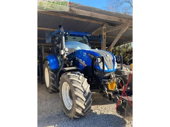 NEW HOLLAND T6 Traktor