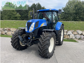 NEW HOLLAND T6000 Traktor