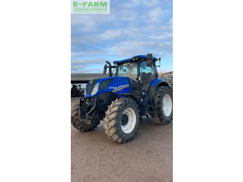 NEW HOLLAND T7 Traktor