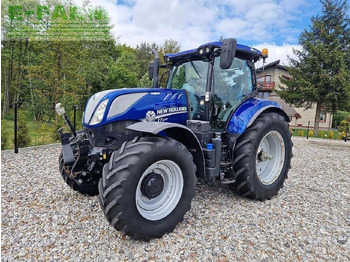 NEW HOLLAND T7.225 Traktor