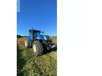 NEW HOLLAND T7 Traktor