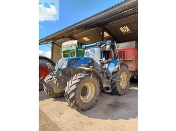 NEW HOLLAND T7.270 Traktor