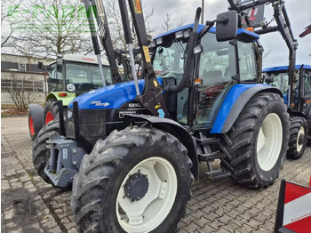 NEW HOLLAND TS Traktor