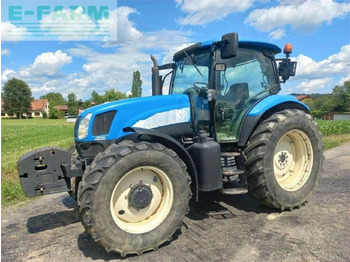 NEW HOLLAND TS Traktor