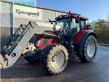 VALTRA N143 Traktor