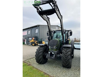 Traktor Valtra n155ea: das Bild 2