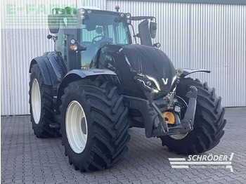 VALTRA T-series Traktor