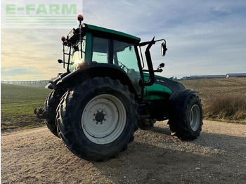 Traktor Valtra t151: das Bild 3