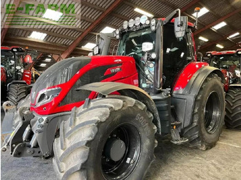VALTRA T-series Traktor