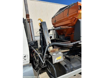 LKW LINDNER UNITRAC 102C AMPLIROLL + LAME + SALEUSE 2008 5050 HEURES: das Bild 3
