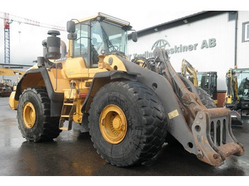 VOLVO L220G Radlader