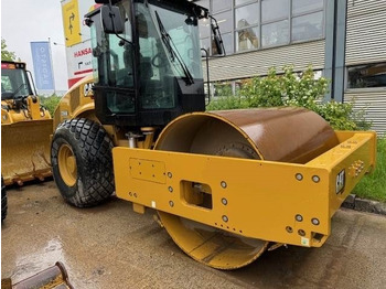 CATERPILLAR CS66B Walzenzug