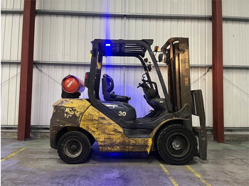 Treibgasstapler Komatsu FG30T-17: das Bild 5