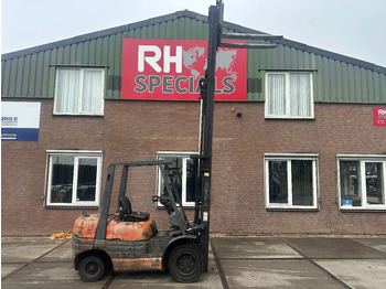 TOYOTA FDF 30 Gabelstapler