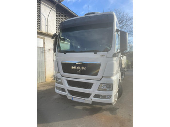 Fahrgestell LKW MAN TGX 24.480 6x2: das Bild 2